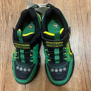 Skechers John Deere Green/Black Light-Up Kids Sneakers-US 2-No Box-Never Worn